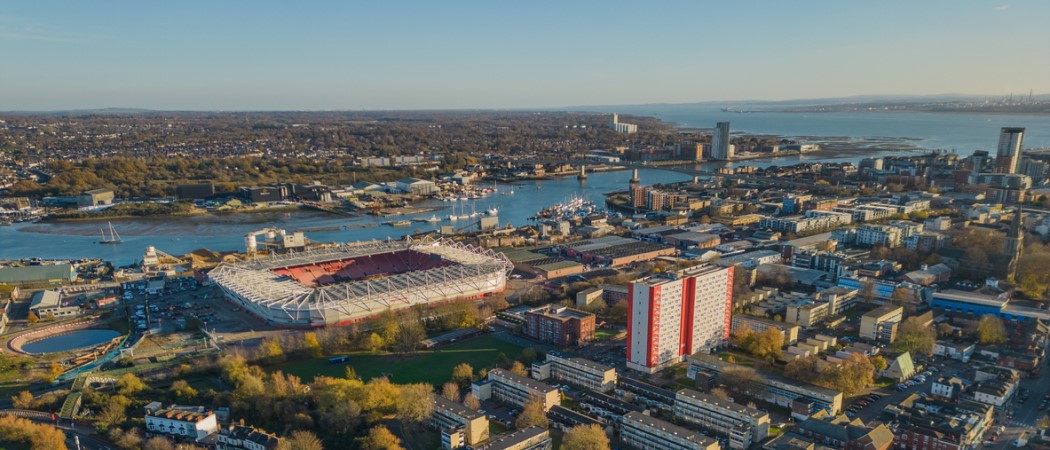 What is the impact of a Premiership football team on local universities ...